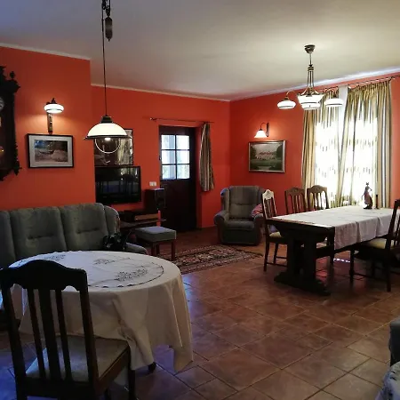 Сasa de vacaciones Lisi Dwór