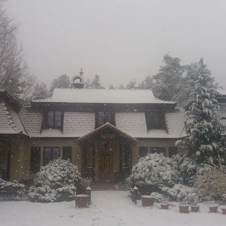 Lisi Dwór * Czarny Mlyn