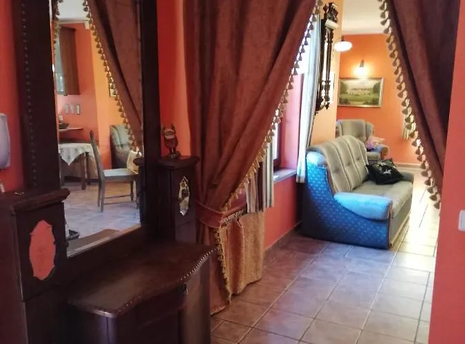 Semesterbostad Lisi Dwor