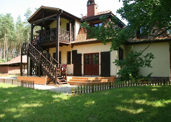 Lisi Dwor Semesterbostad Czarny Mlyn